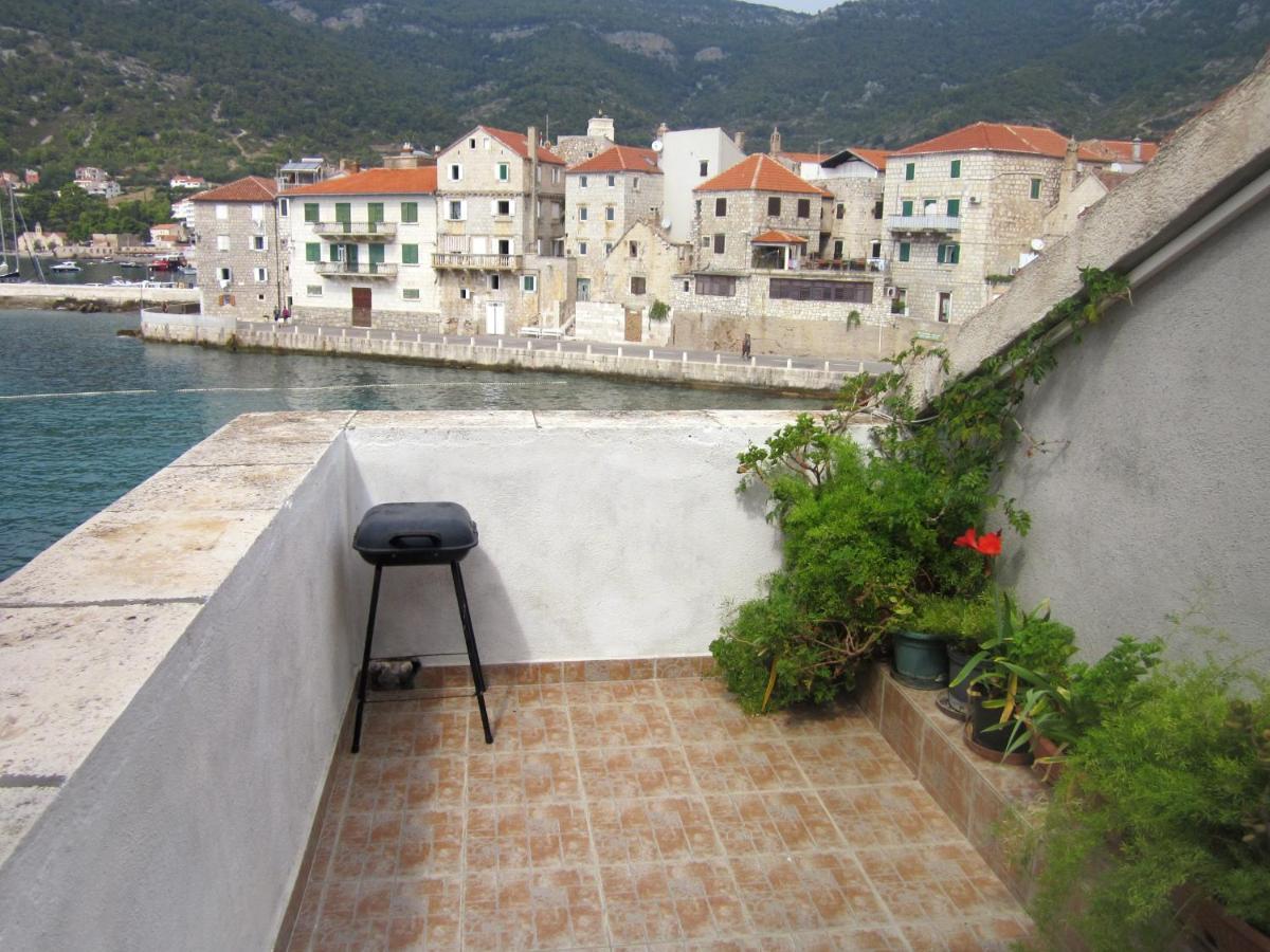 Apartments By The Sea Komiza, Vis - 8533 Exterior photo